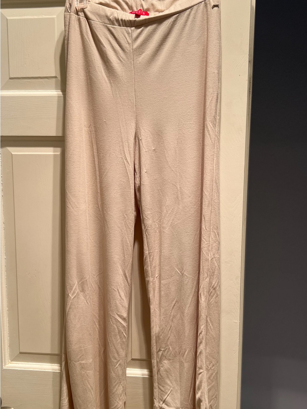 Guess Cream Colored Lounge Pants Size Small